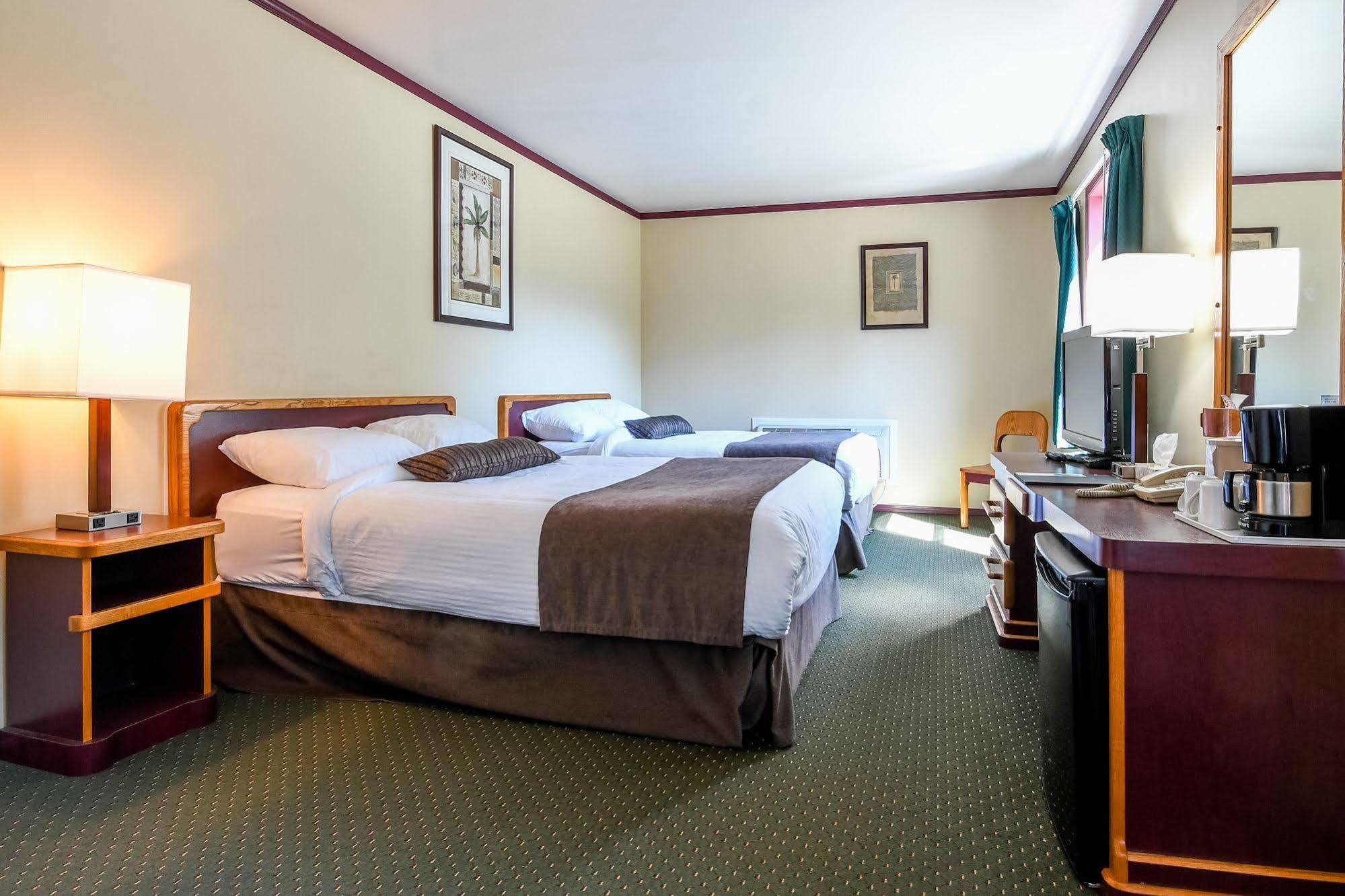 Creston Hotel & Suites Bagian luar foto